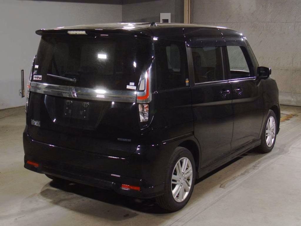 MITSUBISHI DELICA D:2
