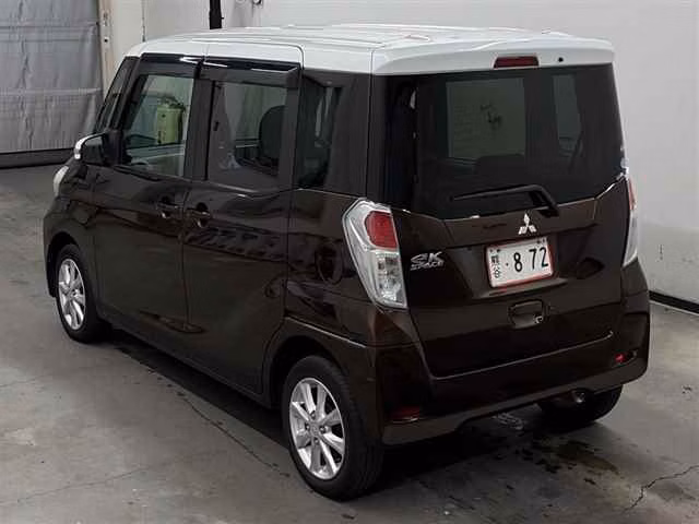 MITSUBISHI EK SPACE