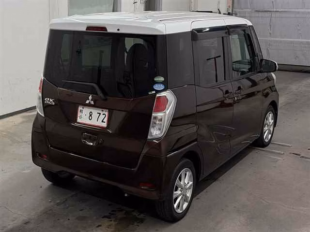MITSUBISHI EK SPACE