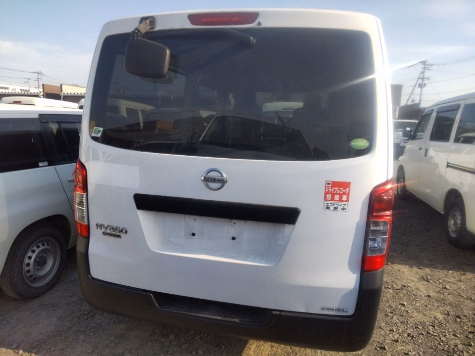 NISSAN NV350 CARAVAN