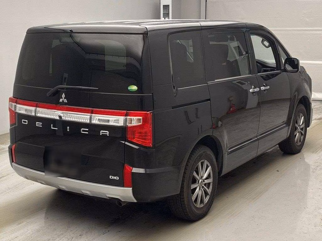 MITSUBISHI DELICA D:5