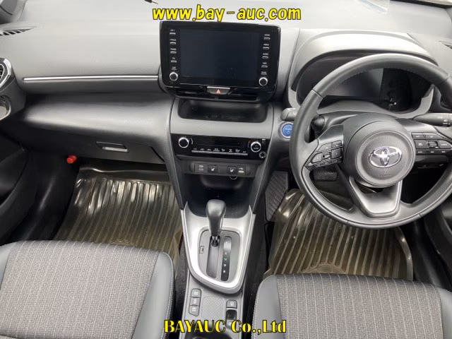 TOYOTA YARIS CROSS