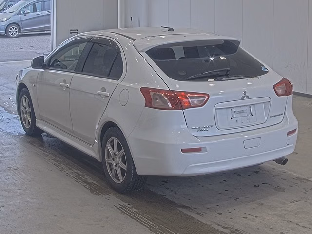MITSUBISHI GALANT FORTIS