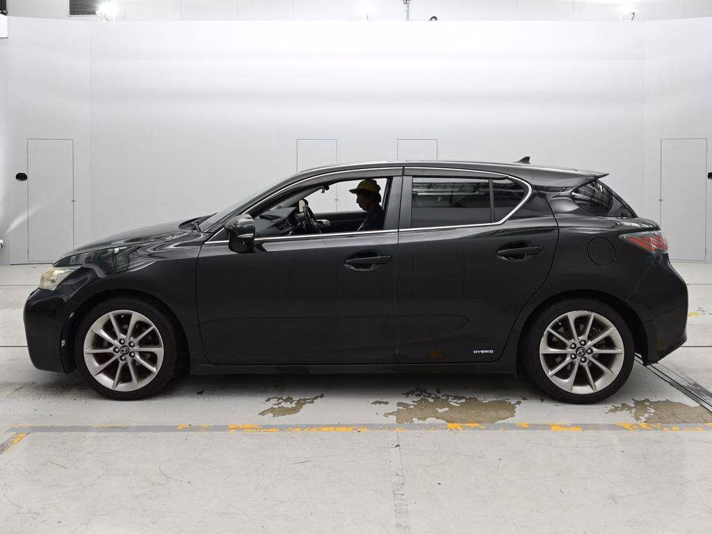 LEXUS CT200H