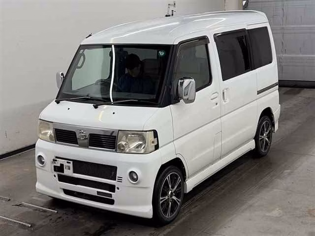 NISSAN CLIPPER