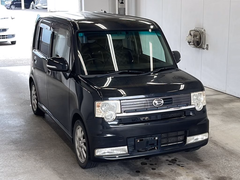 DAIHATSU MOVE CONTE