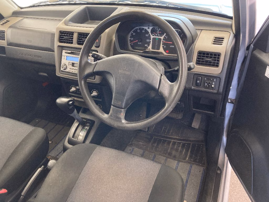 MITSUBISHI PAJERO MINI