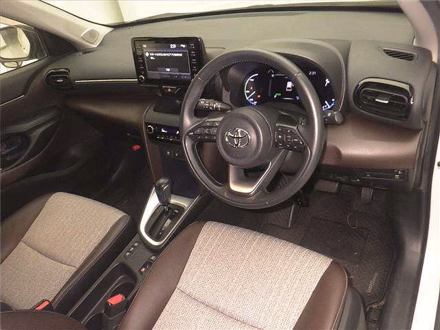 TOYOTA YARIS CROSS