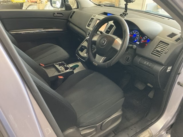MAZDA MPV