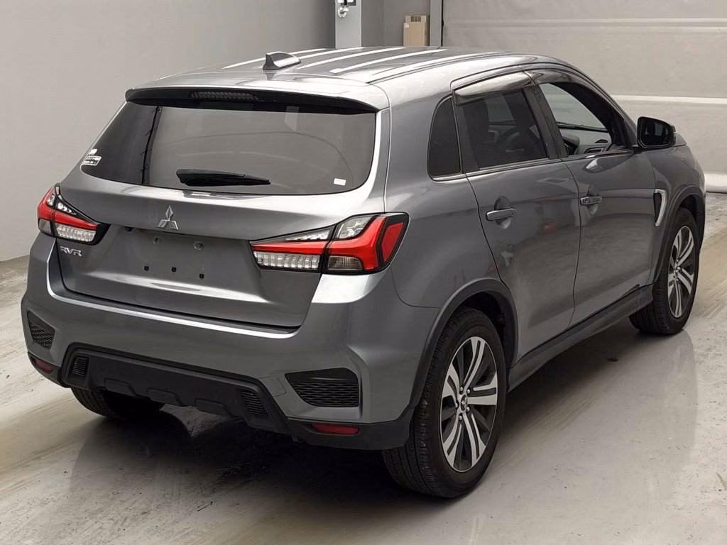 MITSUBISHI RVR