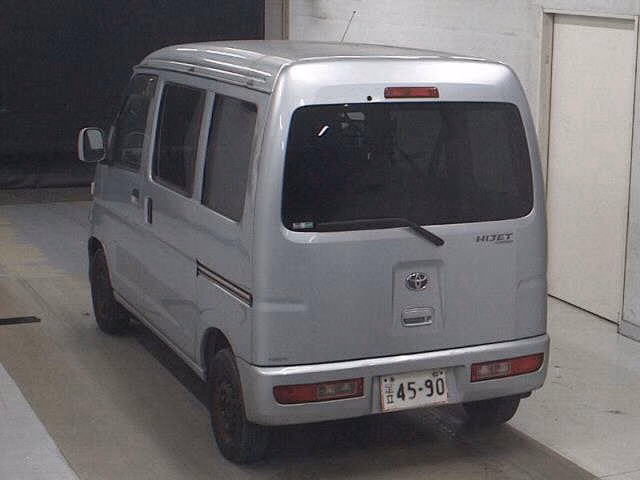 TOYOTA PIXIS VAN