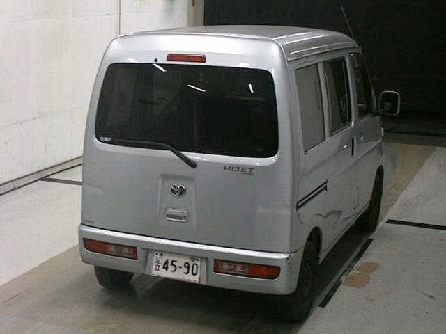TOYOTA PIXIS VAN