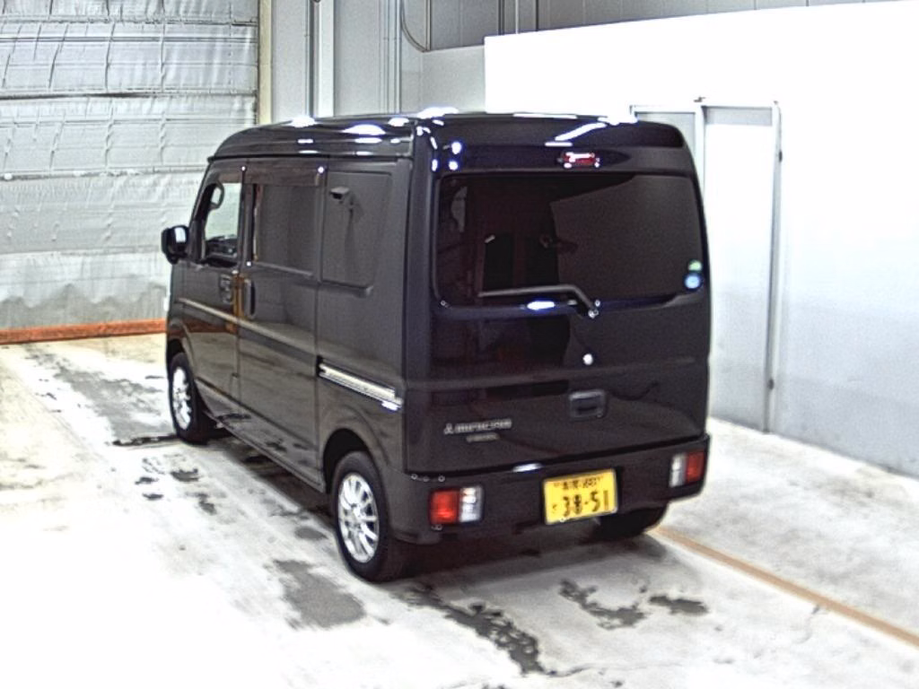MITSUBISHI MINICAB