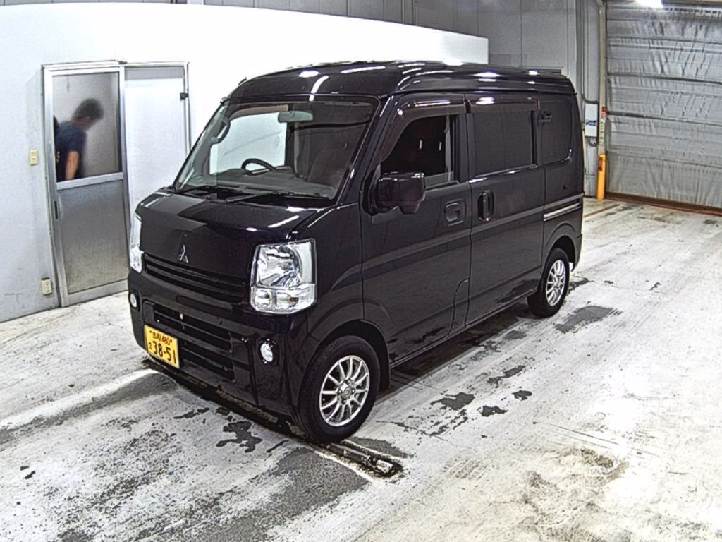 MITSUBISHI MINICAB