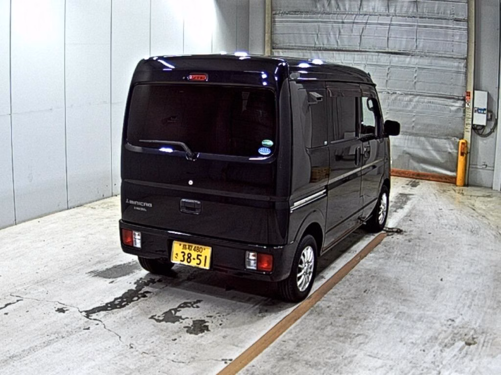 MITSUBISHI MINICAB