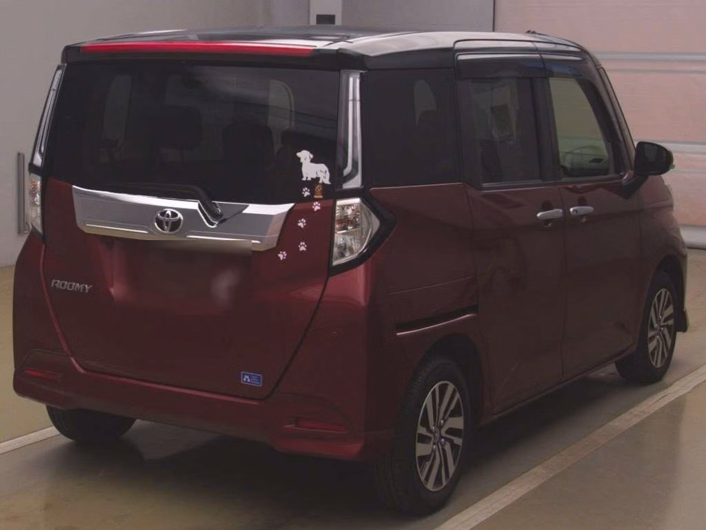 TOYOTA ROOMY
