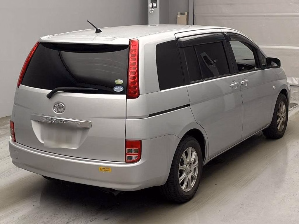 TOYOTA ISIS