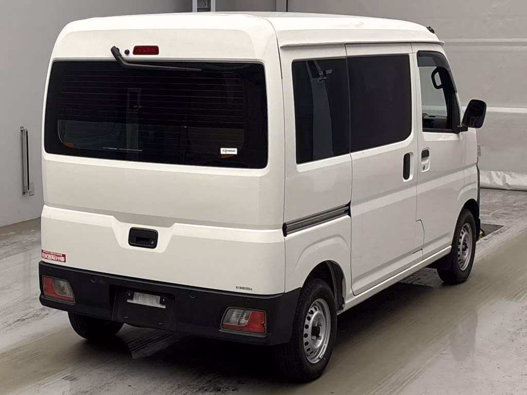 TOYOTA PIXIS VAN