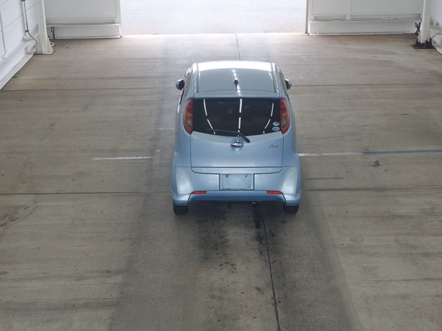 SUBARU R2