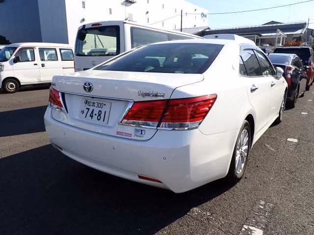 TOYOTA CROWN