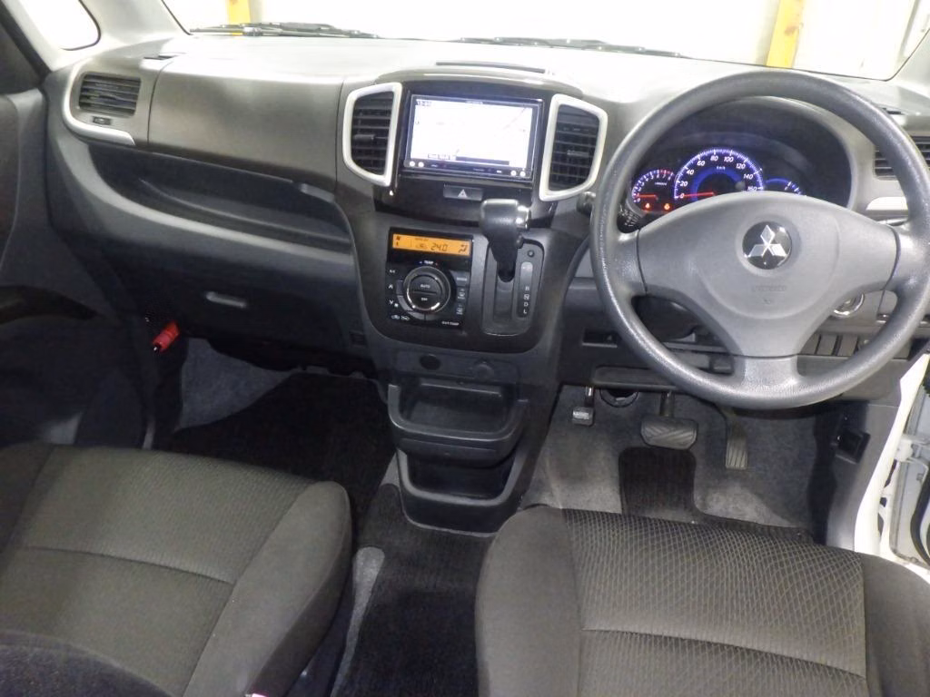 MITSUBISHI DELICA D:2