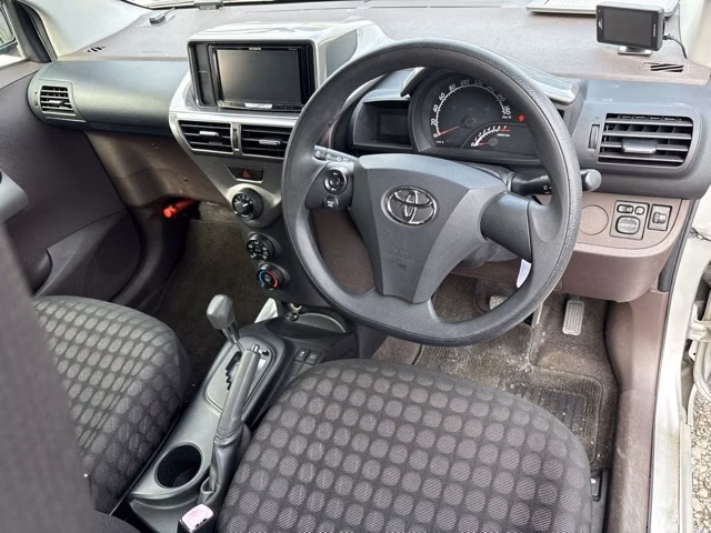 TOYOTA IQ