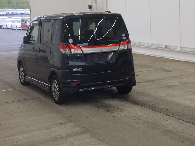 MITSUBISHI DELICA D:2