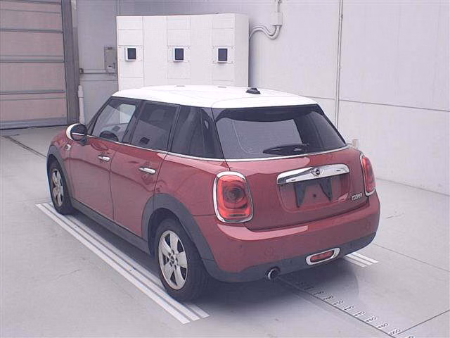 MINI HATCH