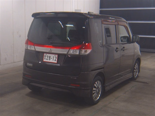 MITSUBISHI DELICA D:2