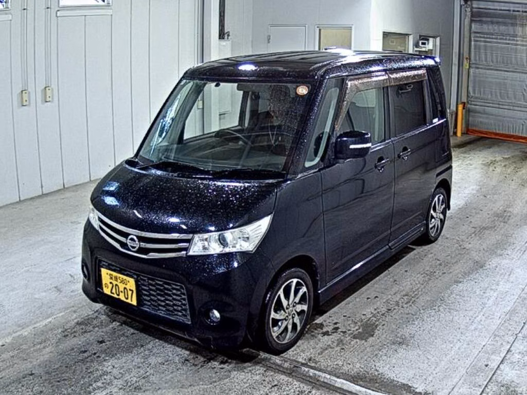 NISSAN ROOX