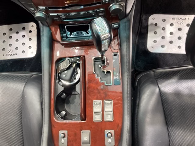 LEXUS LS600H