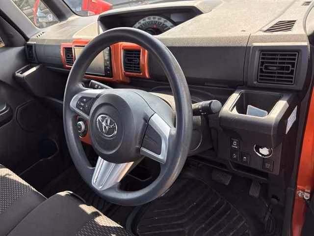 TOYOTA PIXIS MEGA