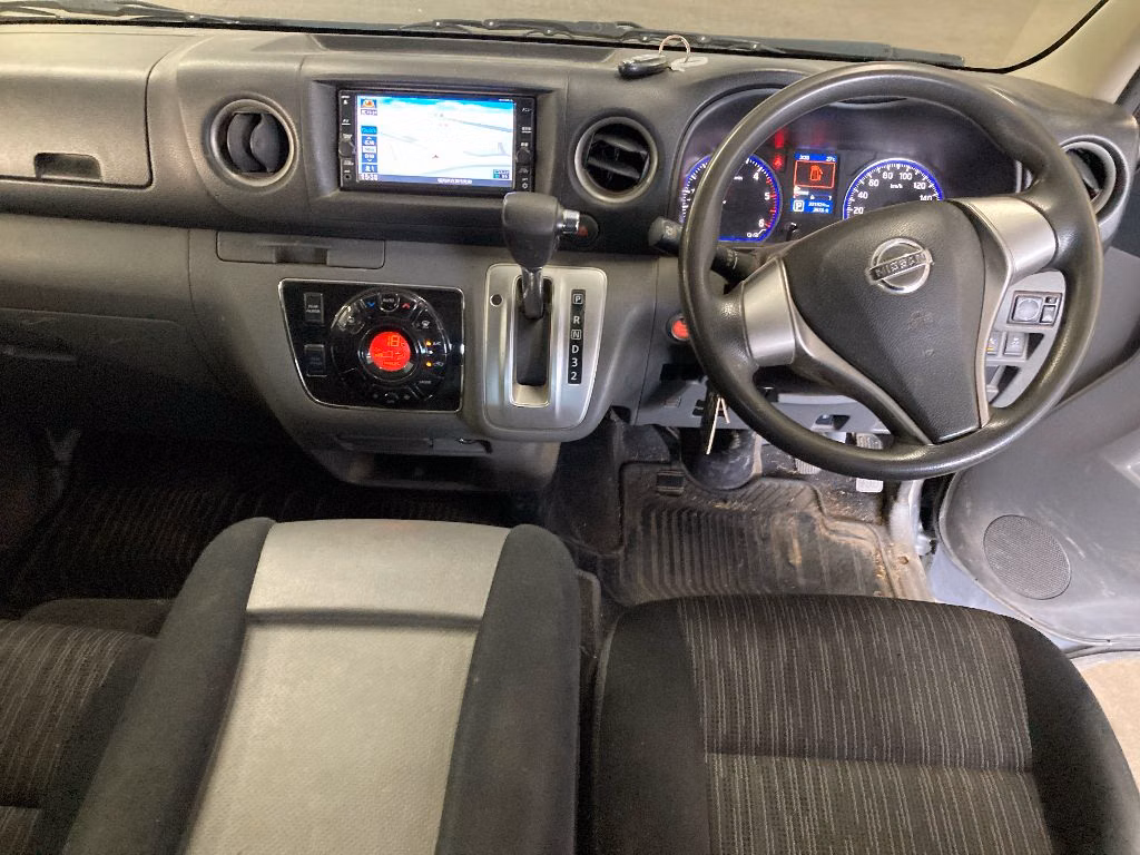 NISSAN NV350 CARAVAN