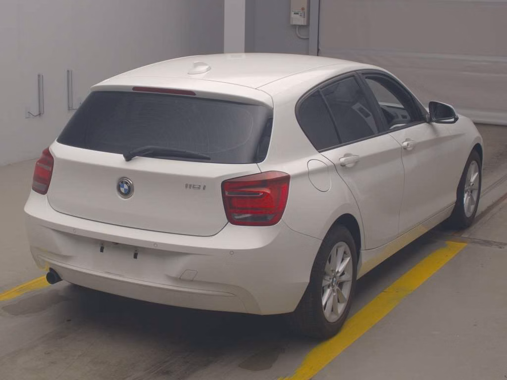 BMW 1-SERIES