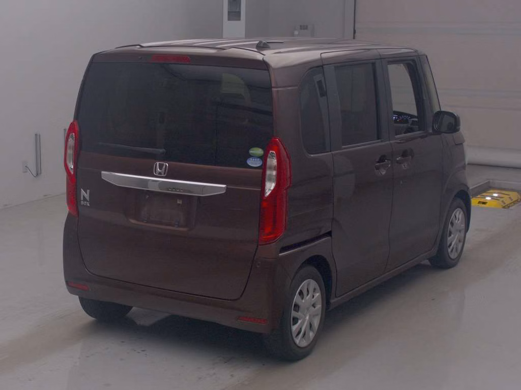 HONDA N-BOX