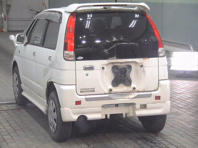 DAIHATSU TERIOS KID