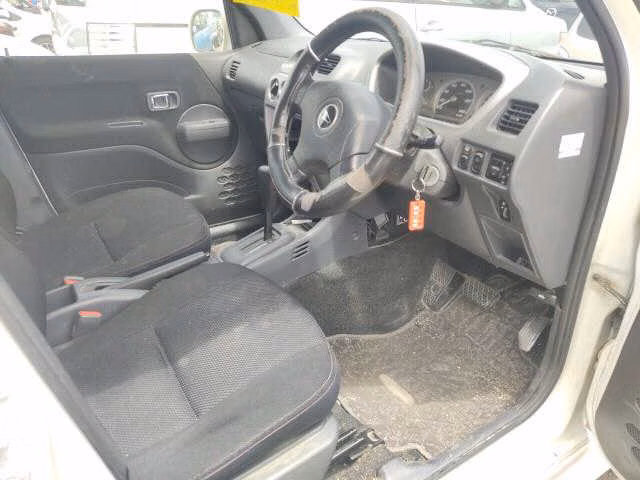 DAIHATSU TERIOS KID