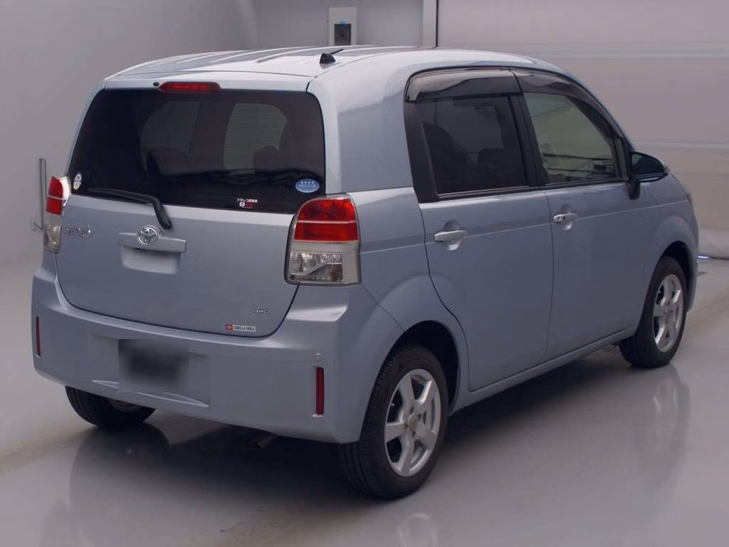 TOYOTA SPADE
