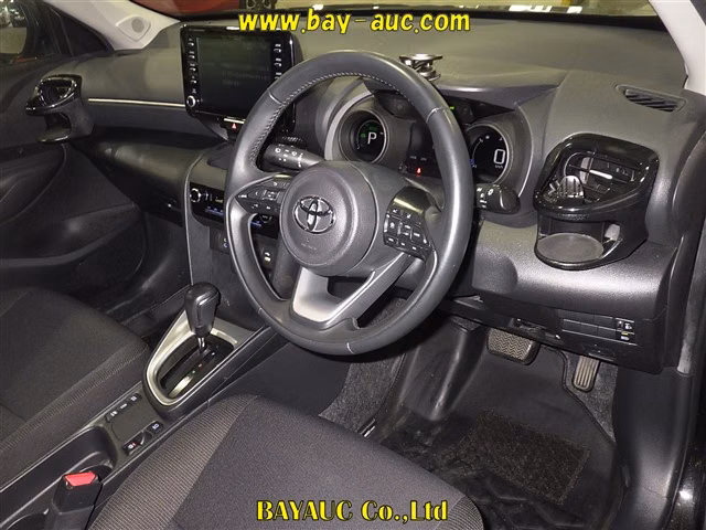TOYOTA YARIS CROSS