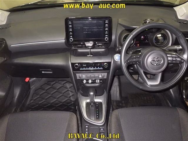 TOYOTA YARIS CROSS