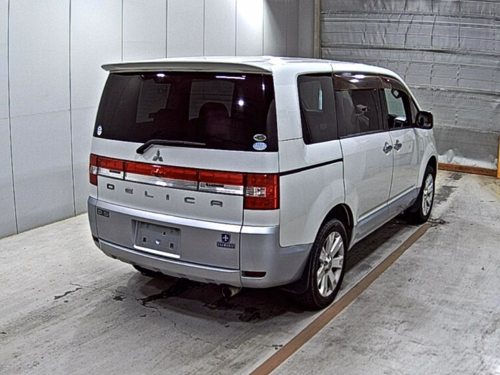 MITSUBISHI DELICA D:5