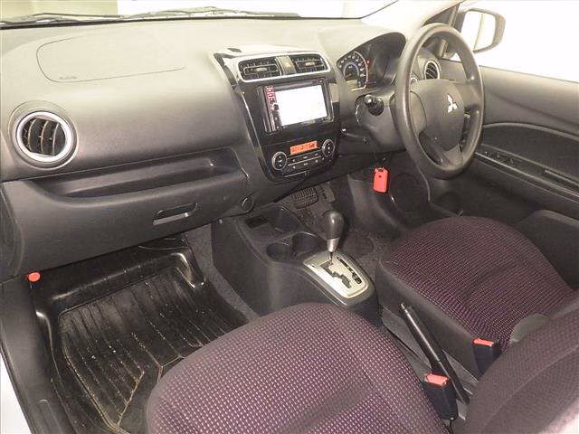 MITSUBISHI MIRAGE