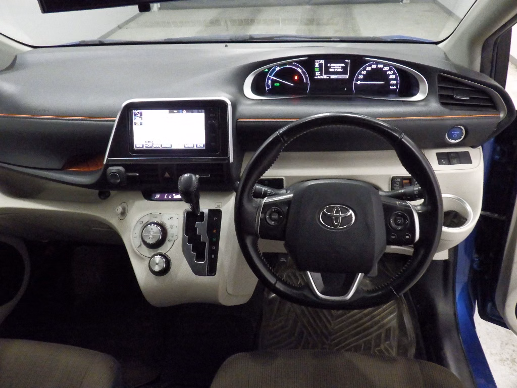 TOYOTA SIENTA