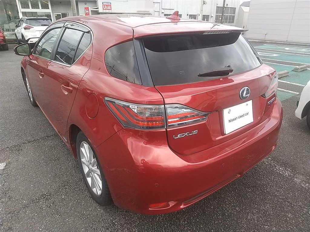 LEXUS CT200H