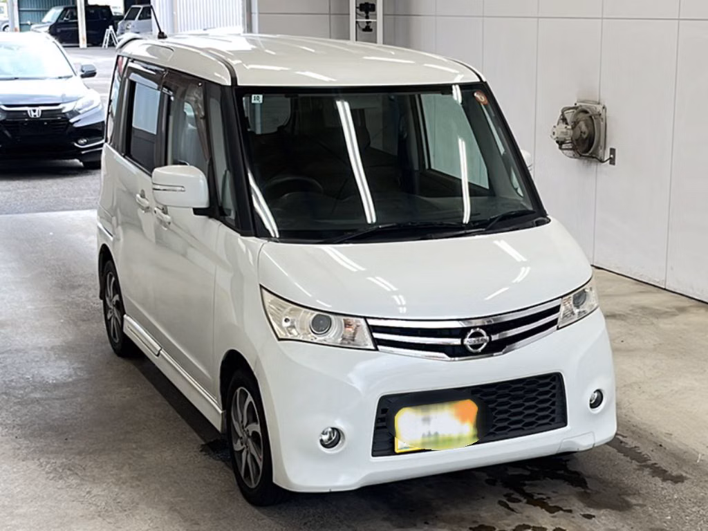 NISSAN ROOX