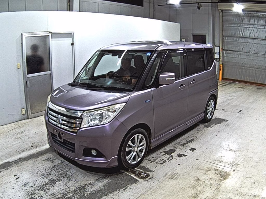 MITSUBISHI DELICA D:2