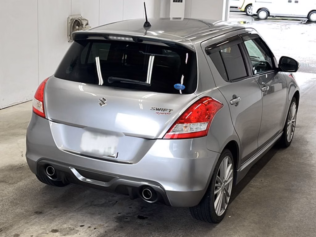 SUZUKI SWIFT