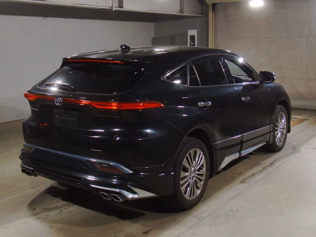 TOYOTA HARRIER