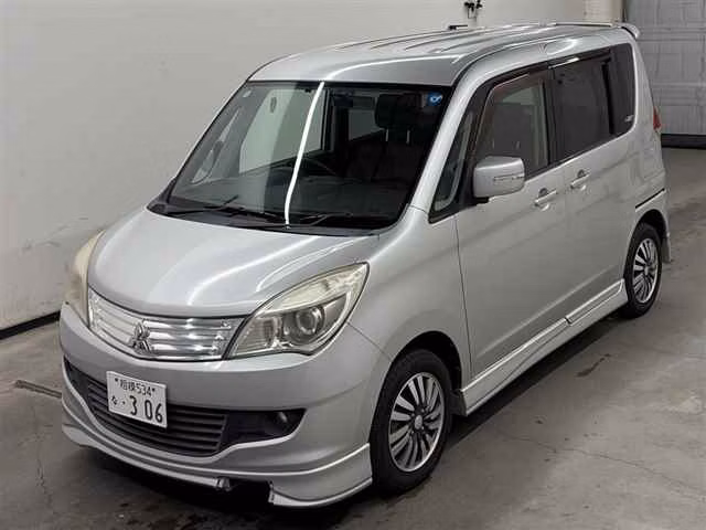 MITSUBISHI DELICA D:2