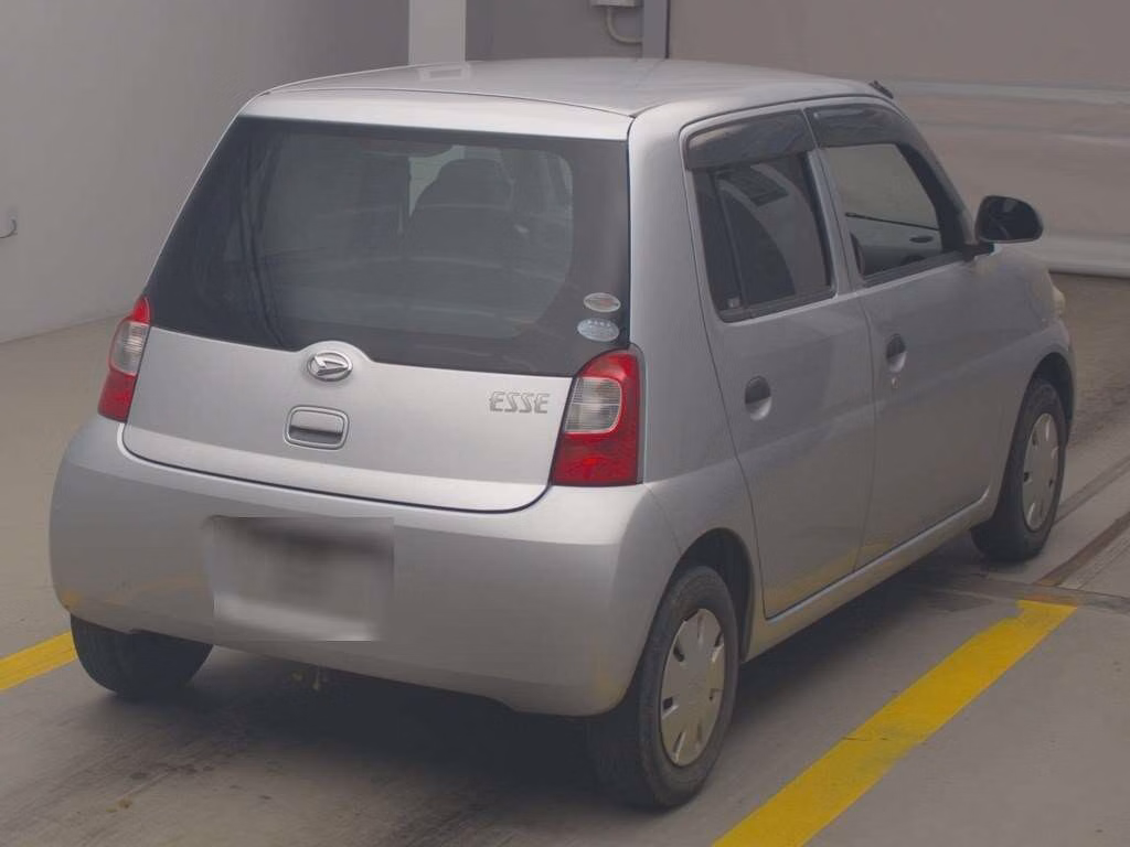 DAIHATSU ESSE